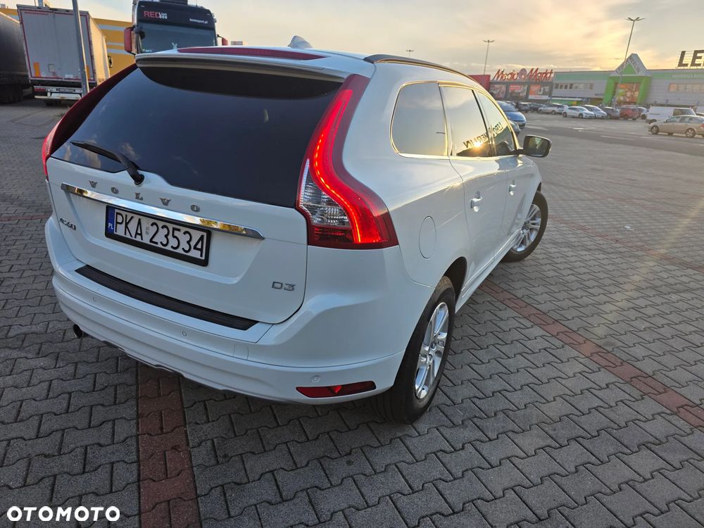 Volvo XC 60 D3 Drive-E Momentum - 15
