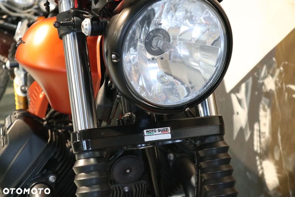 Moto Guzzi V9 - 17