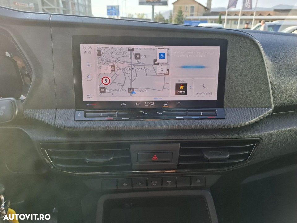 Ford Transit Connect - 13