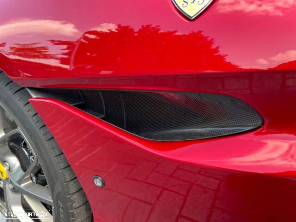 Ferrari Portofino - 16