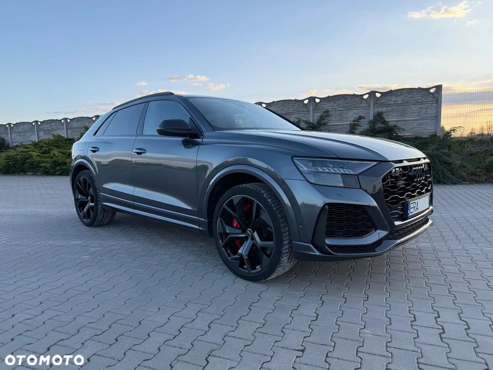 Audi RS Q8 - 1