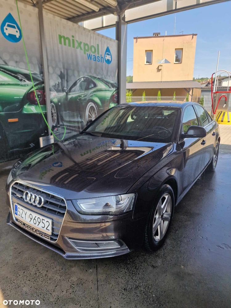Audi A4 Limousine - 2