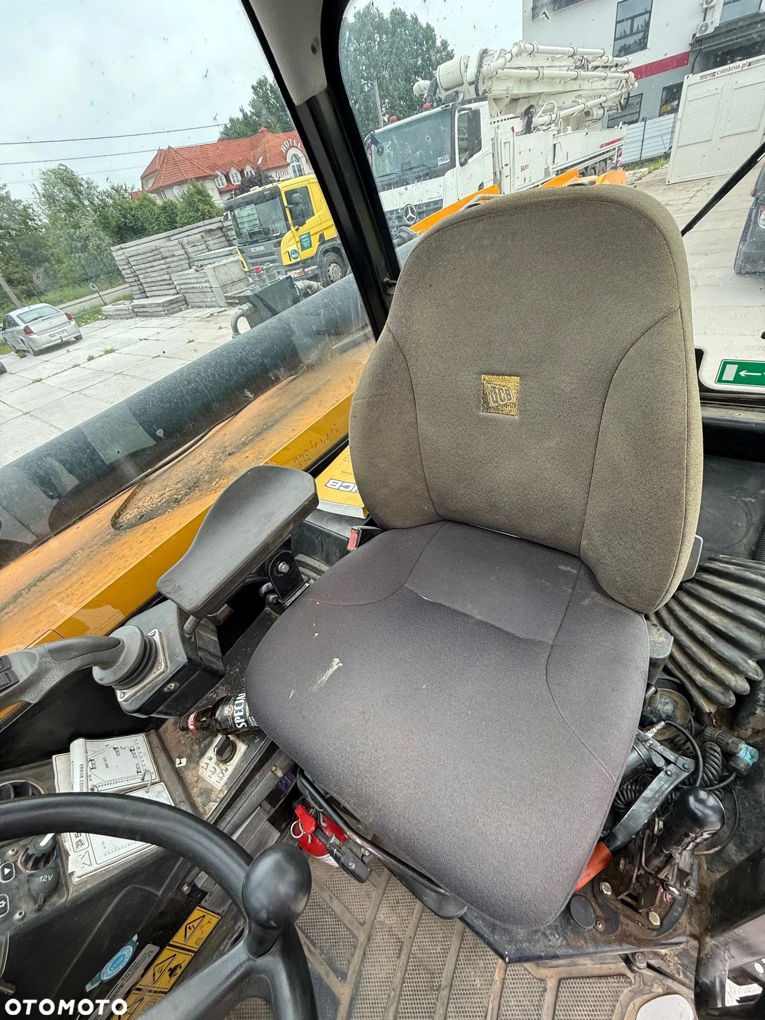 JCB 540-170 / Kosz / Łyżka / Widły / Pilot - 39