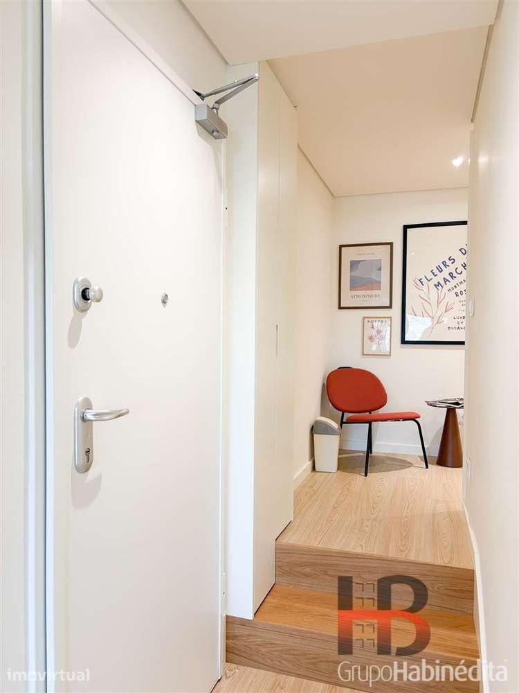Apartamento T1 Venda em Lordelo do Ouro e Massarelos,Porto - Grande imagem: 2/25