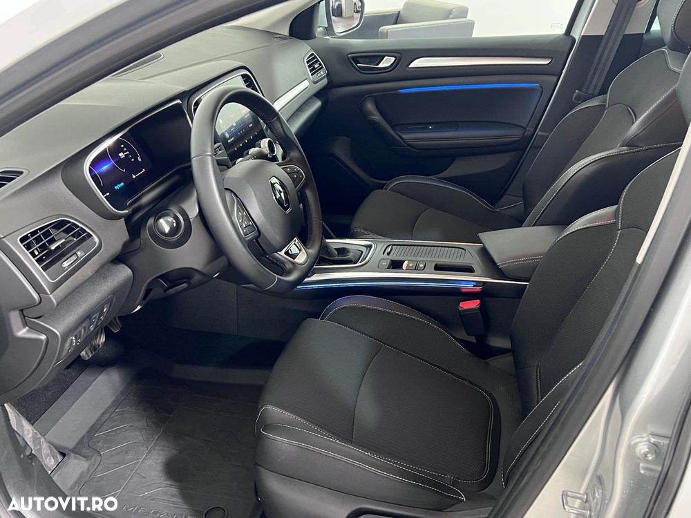 Renault Megane TCe 140 GPF EDC Techno - 11