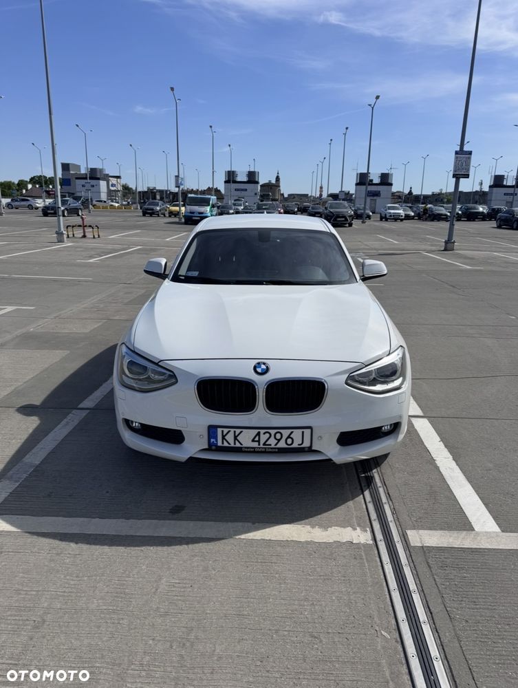 BMW Seria 1 116i - 8