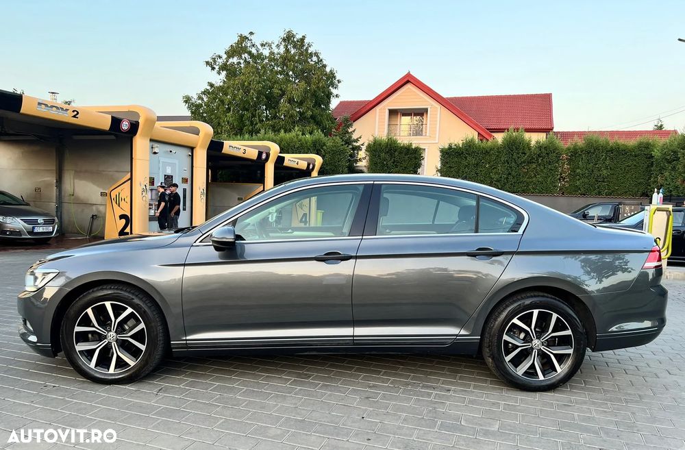 Volkswagen Passat Variant 2.0 TDI DSG (BlueMotion Technology) Comfortline - 5