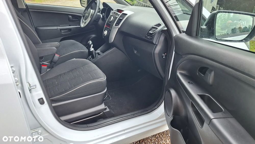 Kia Venga 1.6 CVVT Titanium Collection - 15