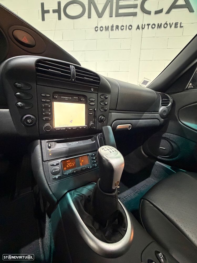 Porsche 911 (996) Carrera 4 S - 22