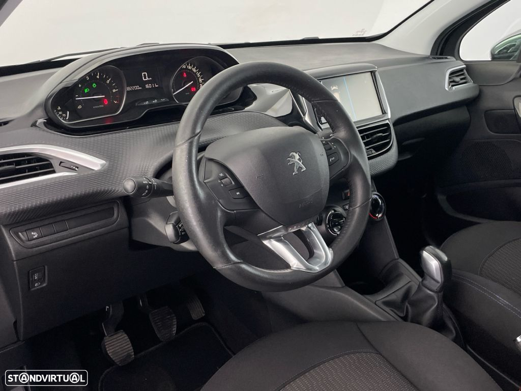 Peugeot 208 1.2 PureTech Style - 17