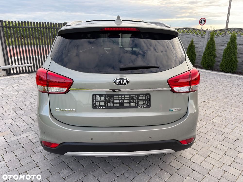 Kia Carens 1.7 CRDi Business Line 7os 7DCT - 8
