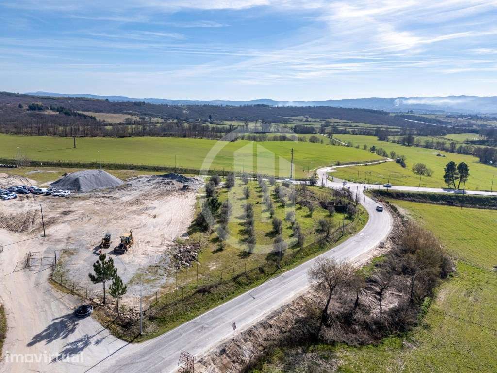 Oportunidade de investimento na Zona Industrial da Covilhã - Grande imagem: 3/14