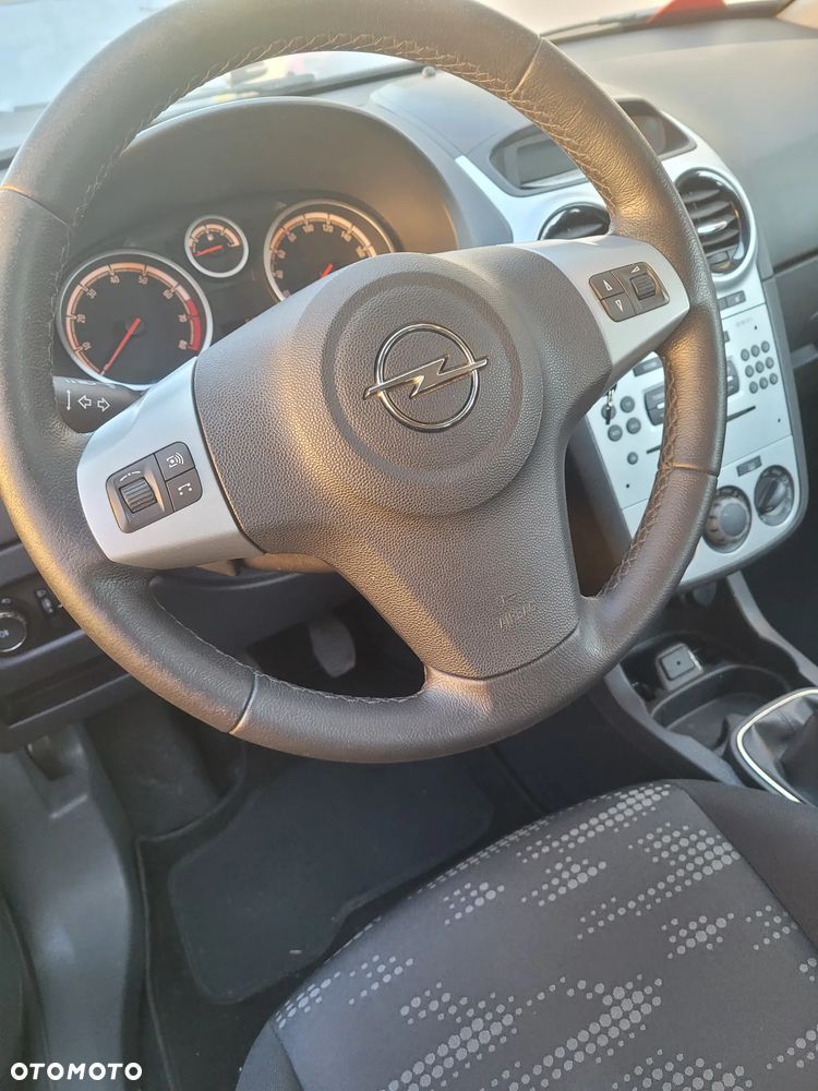 Opel Corsa 1.4 16V Sport - 17