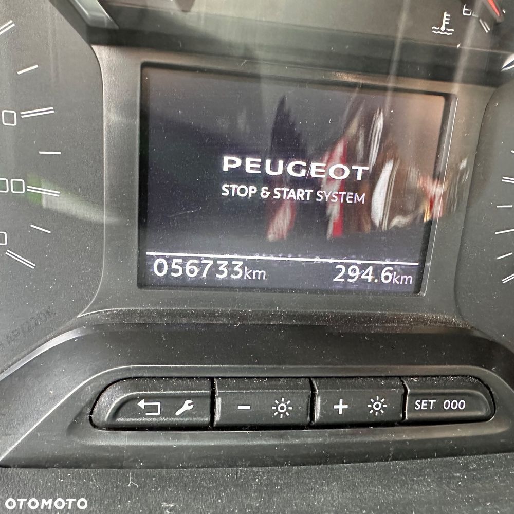 Peugeot Rifter - 16