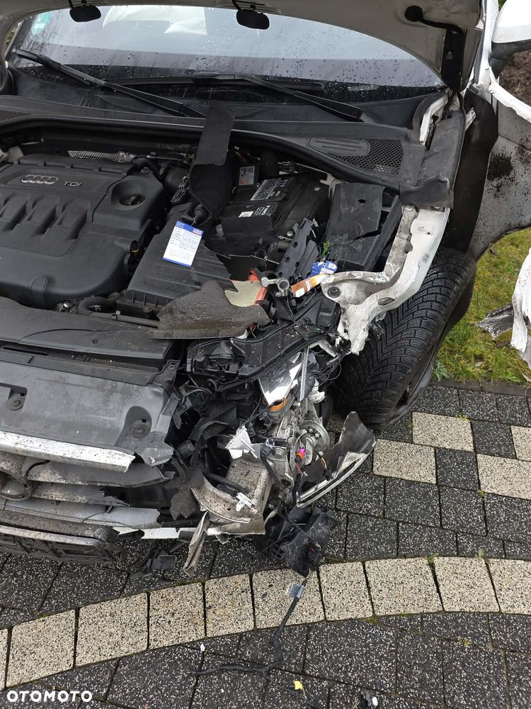 Audi A3 Sportback 1.6 TDI clean diesel Ambition - 2