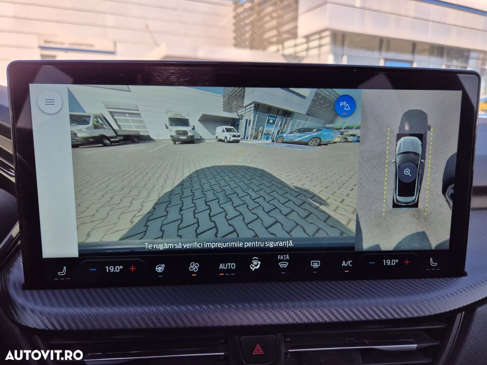 Ford Kuga 2.5 Duratec FWD PHEV ST-Line X - 28