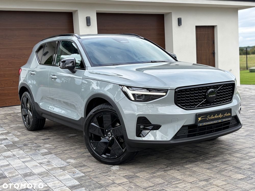 Volvo XC 40 B3 B DKG Ultra Black Edition - 6