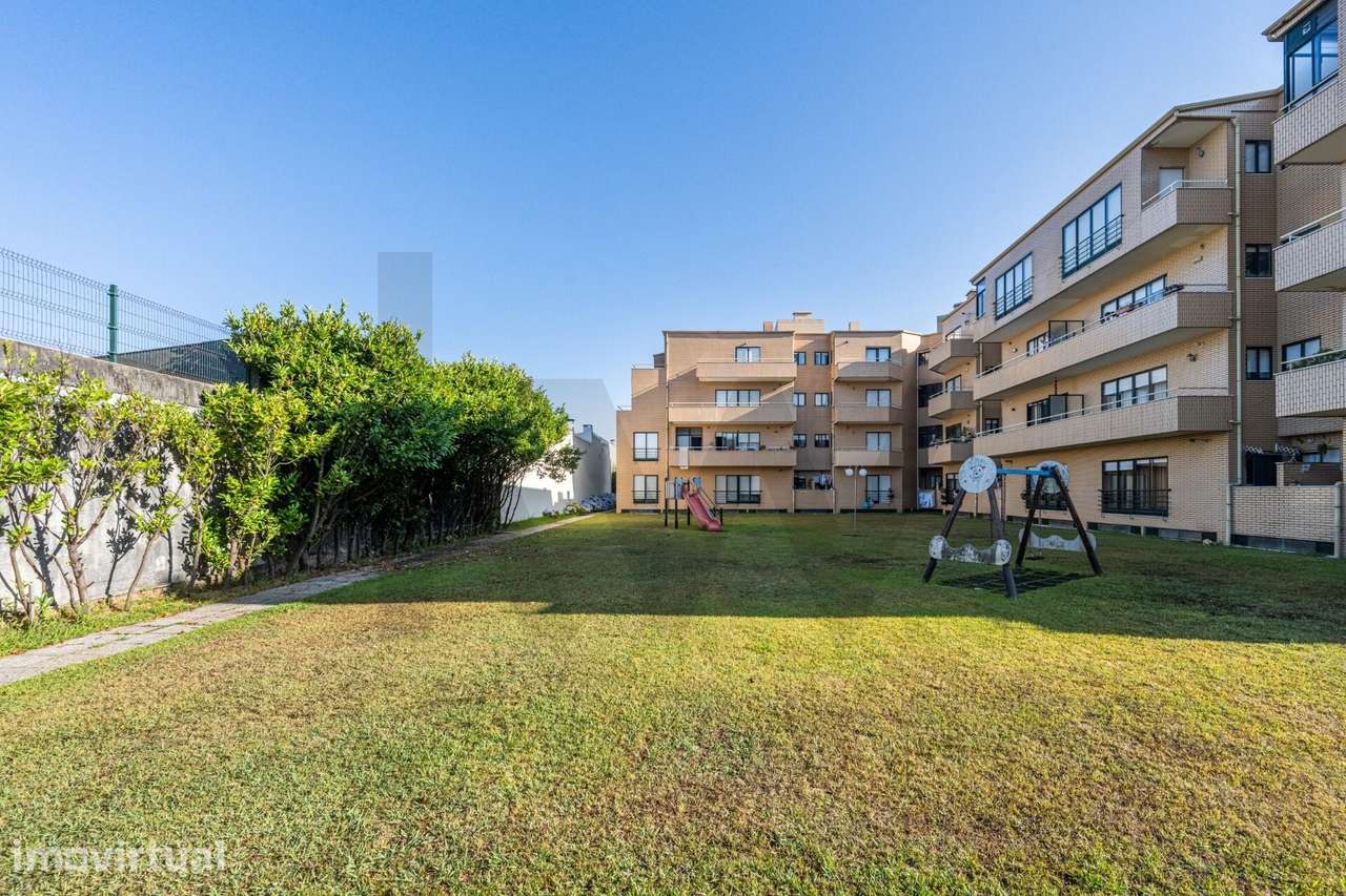 T1+1 Junto à Praia da Madalena – Condomínio com Jardim, Porteiro e Gar - Grande imagem: 5/37