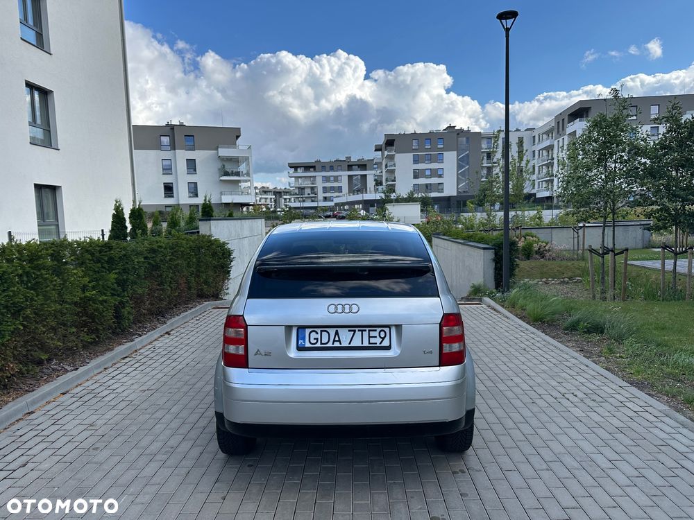 Audi A2 1.4 - 5