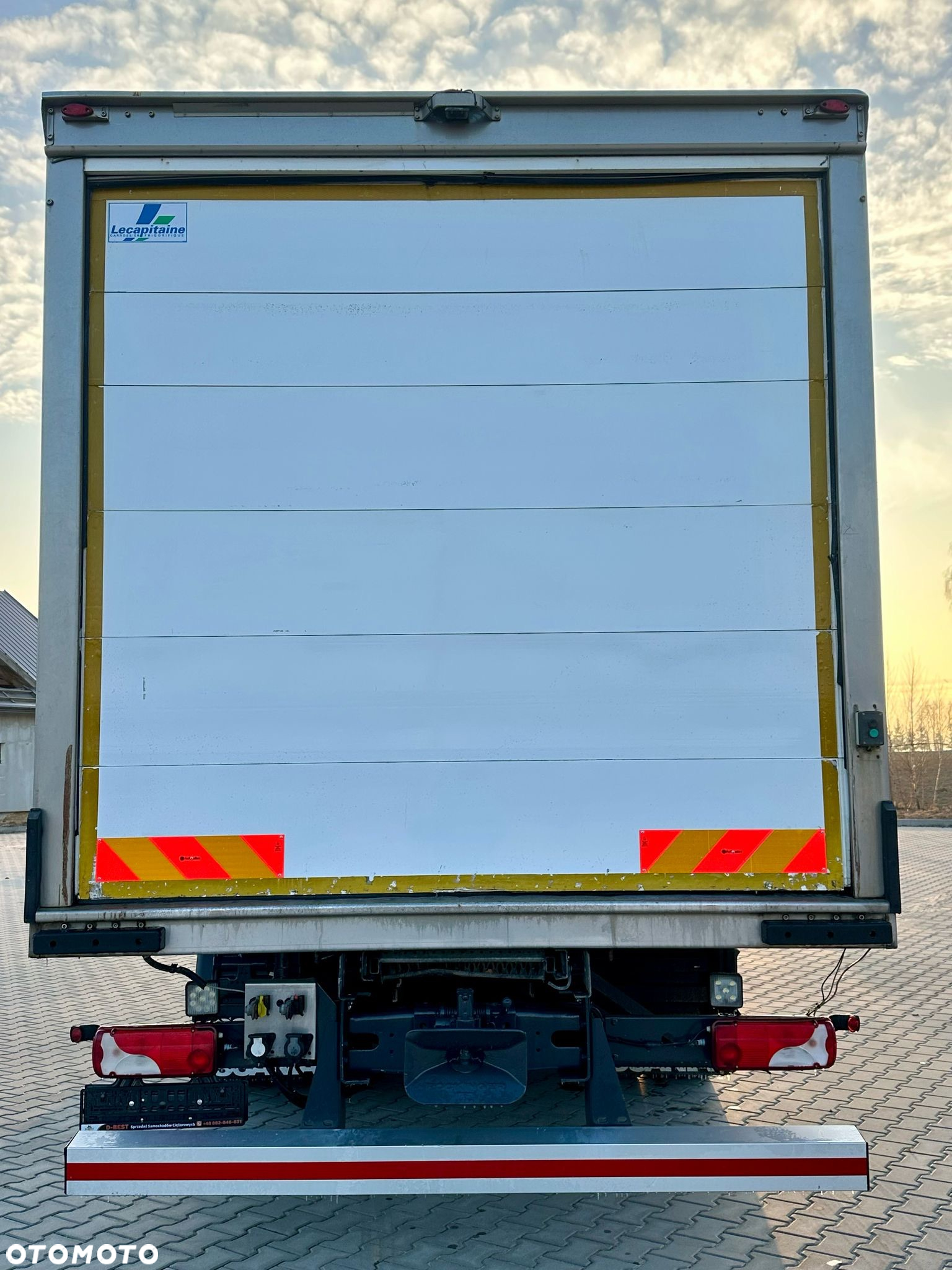 Scania G360 / IZOTERMA / 6.8 M DŁUGOŚCI / AUTOMAT / CAŁA NA PODUSZKACH / KLIMA POSTOJOWA / ELEKTRYCZNA ROLETA TYŁ / SYPIALKA - 4