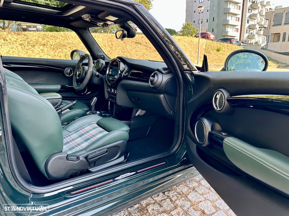 MINI 3 Portas John Cooper Works Sport Aut. - 33