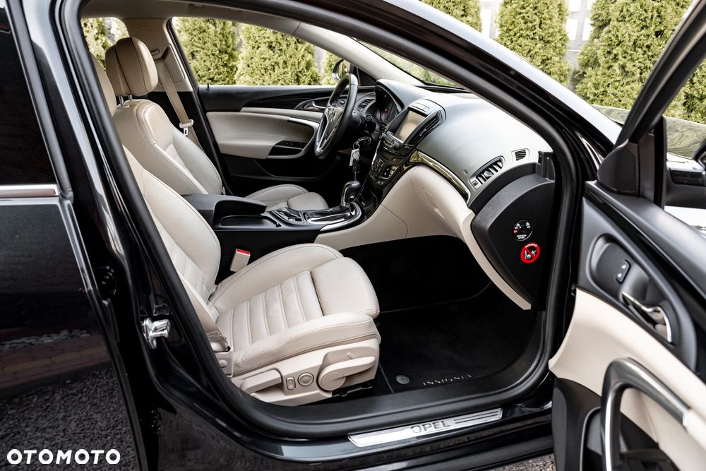 Opel Insignia 2.0 Turbo 4x4 Sport - 26