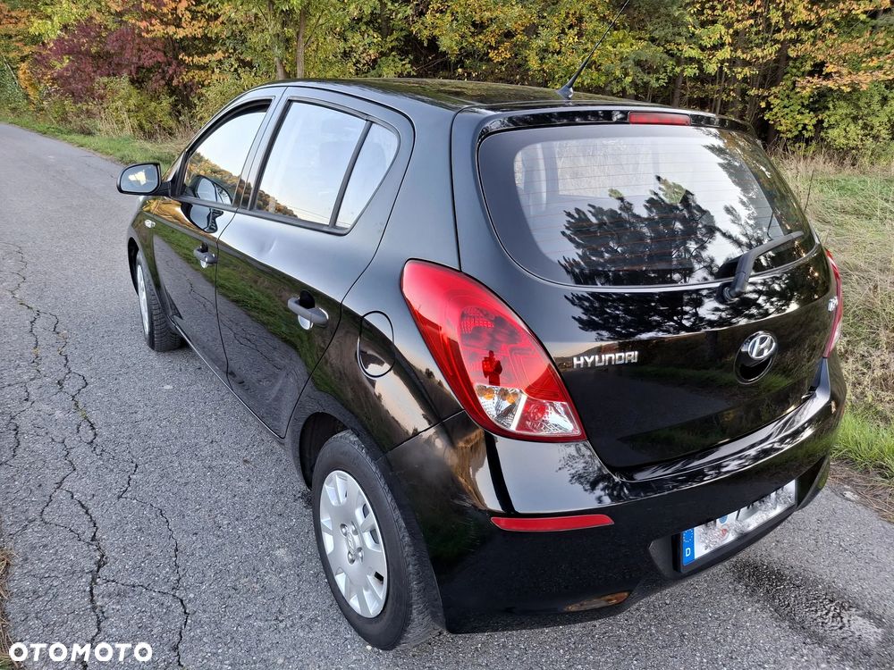 Hyundai i20 1.2 Intro Edition - 10