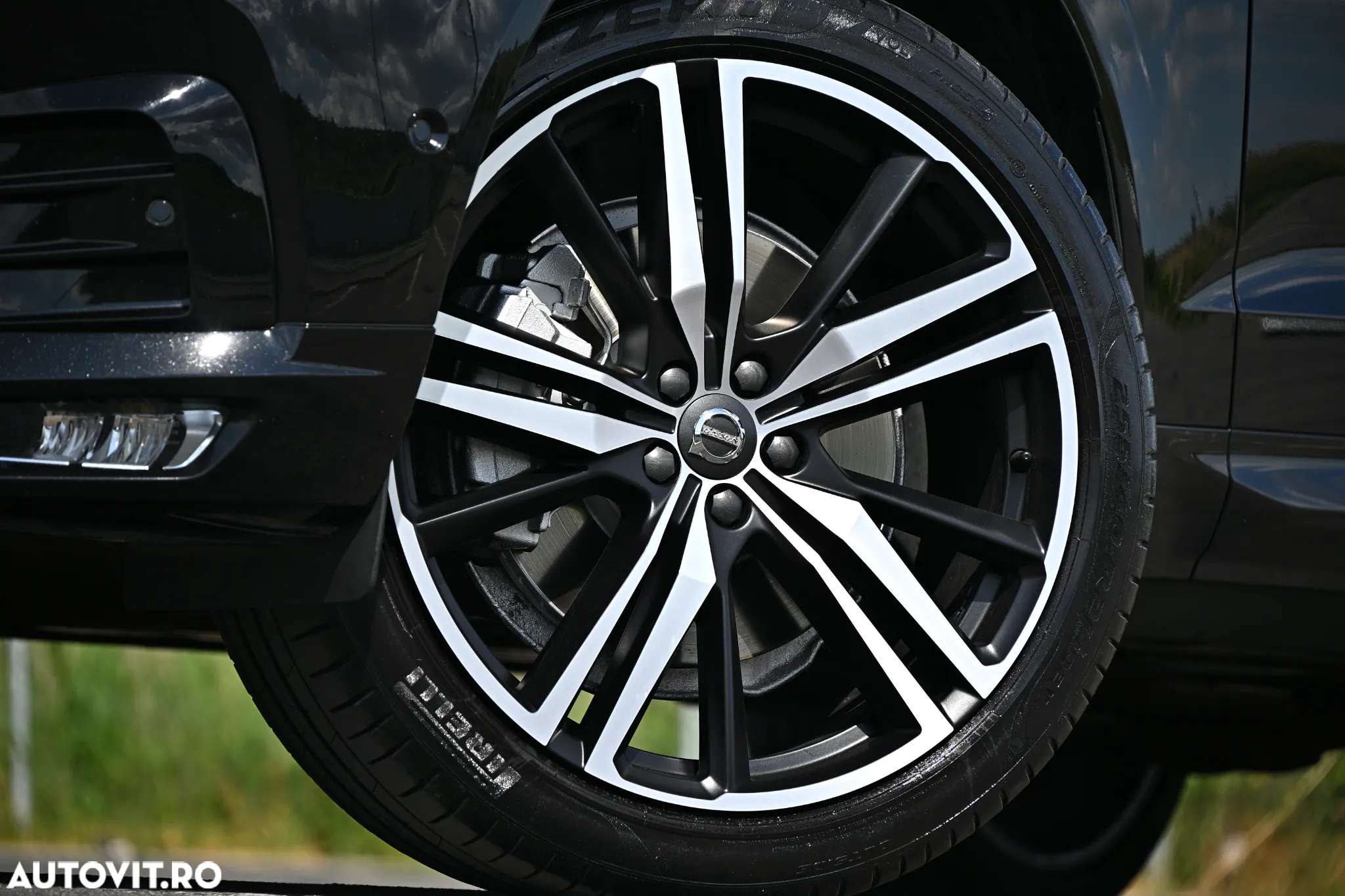 Volvo XC 60 D5 AWD Geartronic RDesign - 35