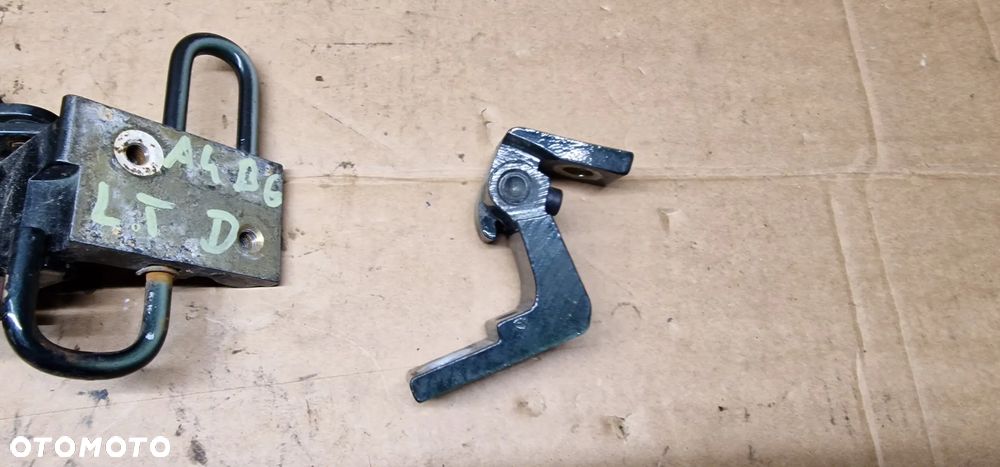 Zawias zawiasy drzwi lewy tył para Audi A4 B6 8E0833411 - 3