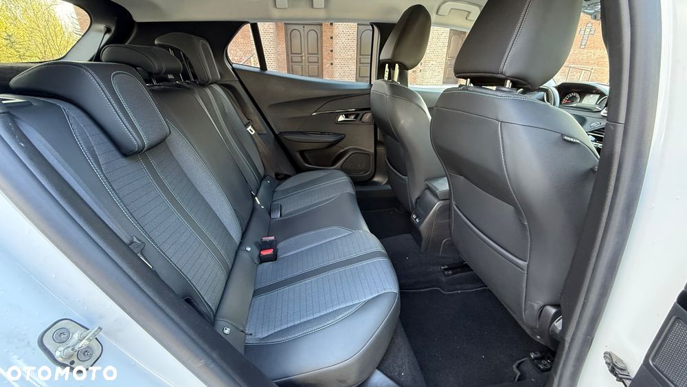 Peugeot 2008 1.5 BlueHDi Allure S&S EAT8 - 17