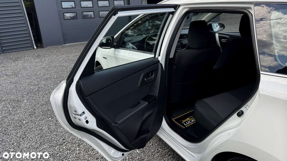 Toyota Auris - 24