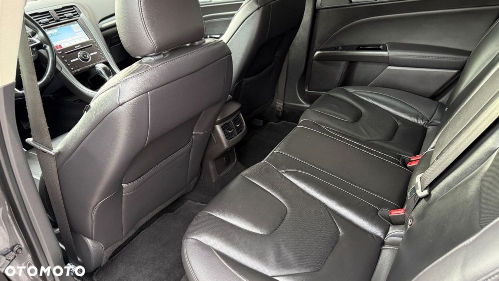 Ford Mondeo - 23