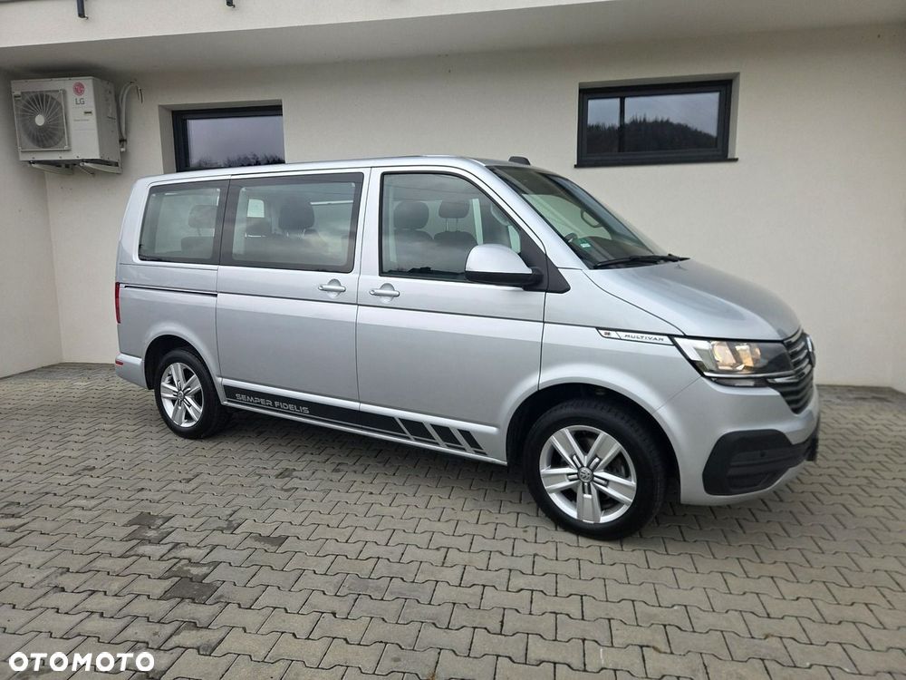 Volkswagen Multivan - 18