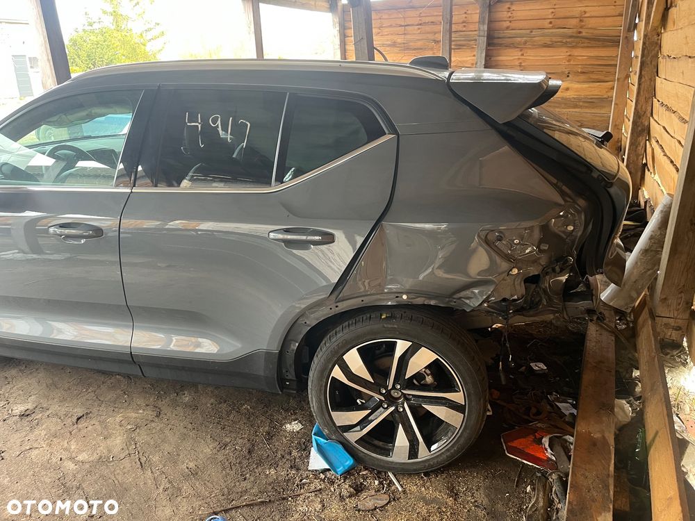 Volvo XC 40 T5 AWD Inscription - 4