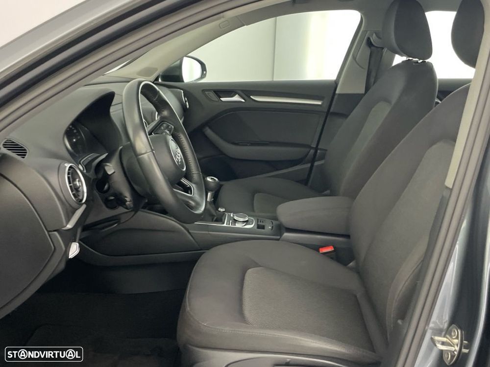 Audi A3 Sportback 1.6 TDI - 11