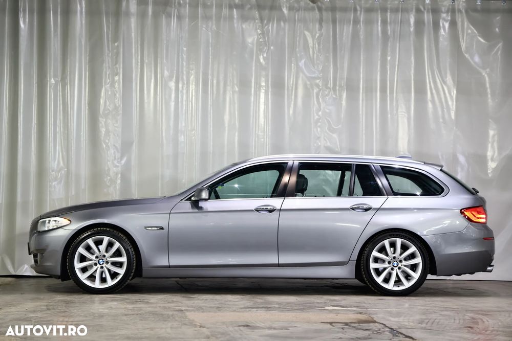 BMW Seria 5 520i Aut. Modern Line - 38