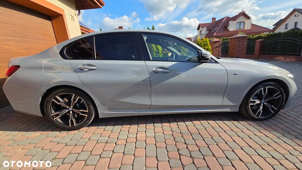 BMW Seria 3 330d xDrive mHEV M Sport sport - 4