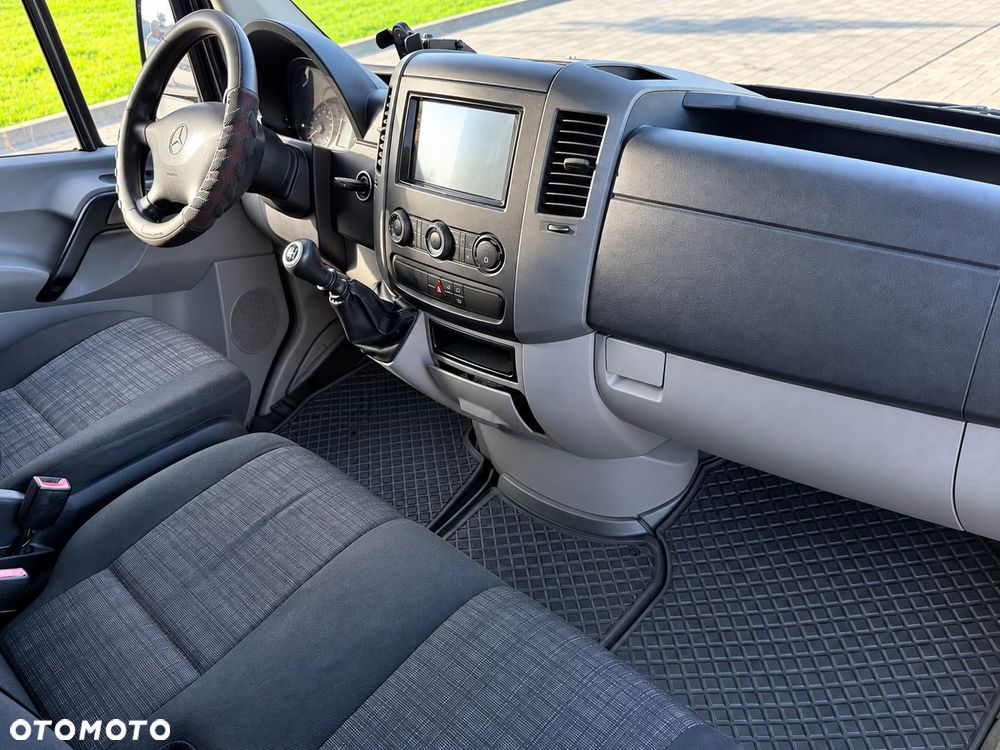 Mercedes-Benz W906 SPRINTER L1H1 - 9