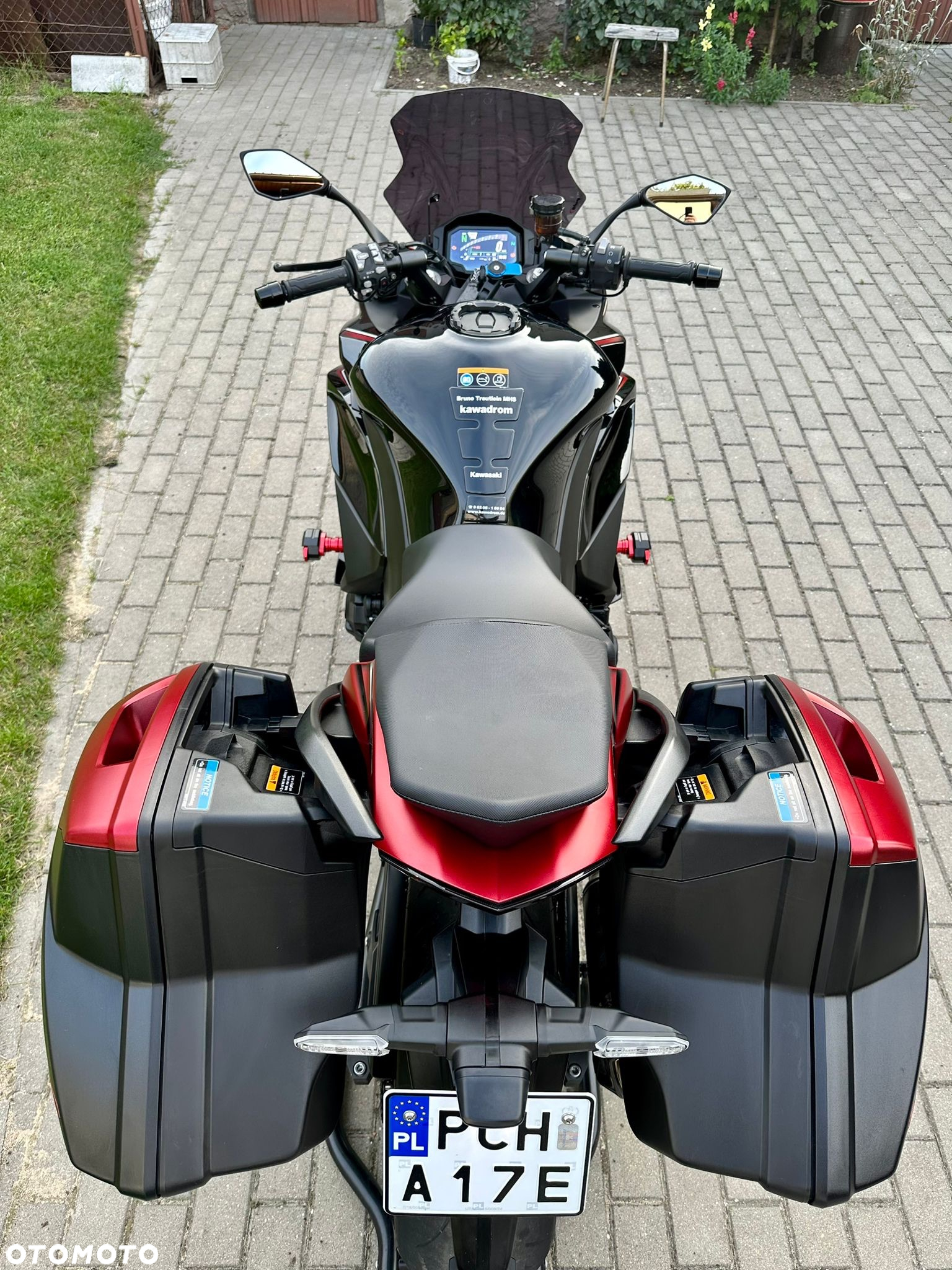 Kawasaki Ninja 1000 SX - 8