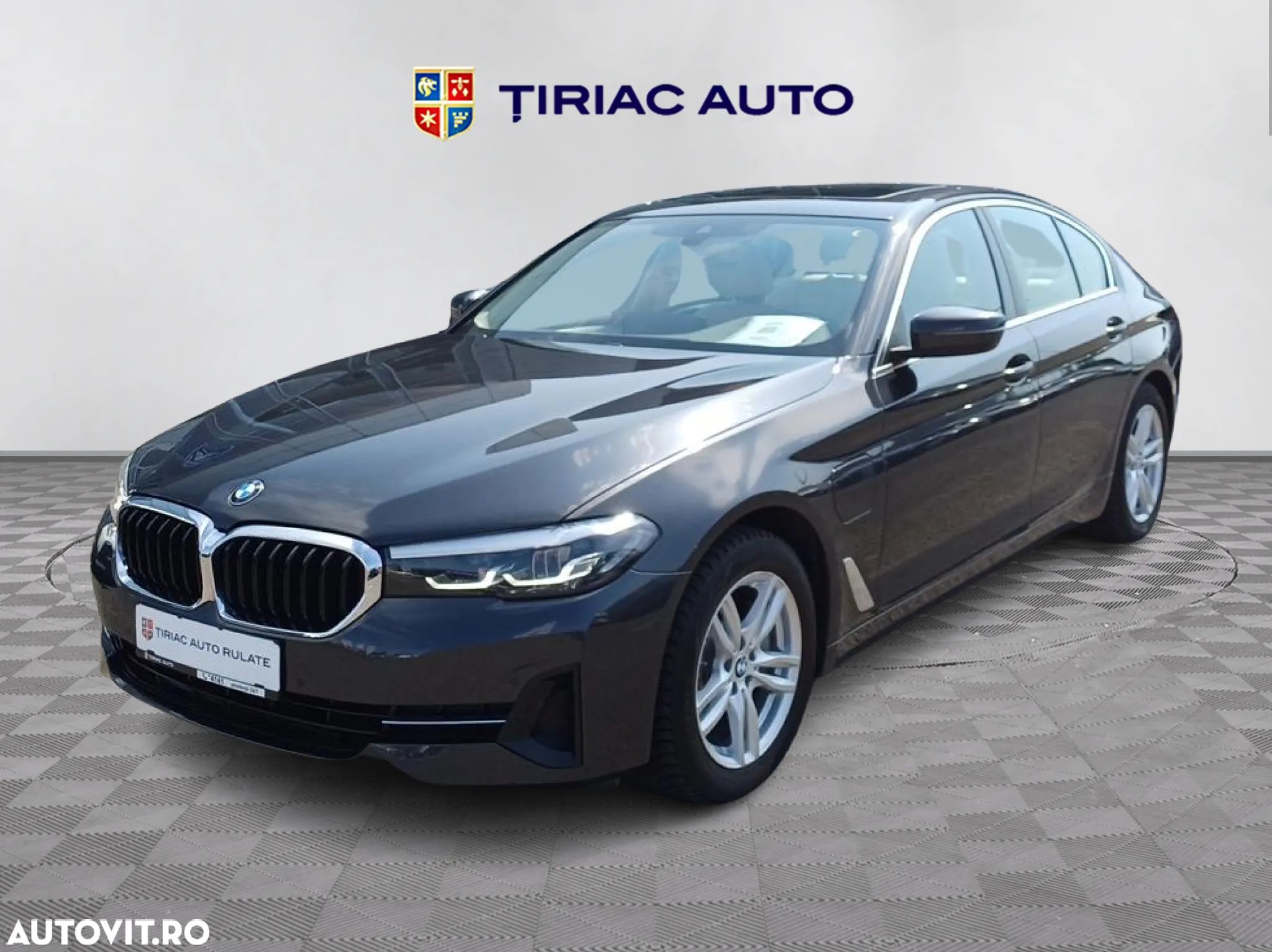 BMW Seria 5 530e xDrive Aut. - 1