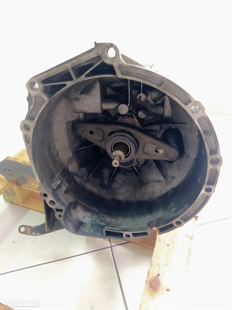 Motor BMW 118D 143cv E87 E90 2008 N47D20C caixa 6 velocidades CBB - 21