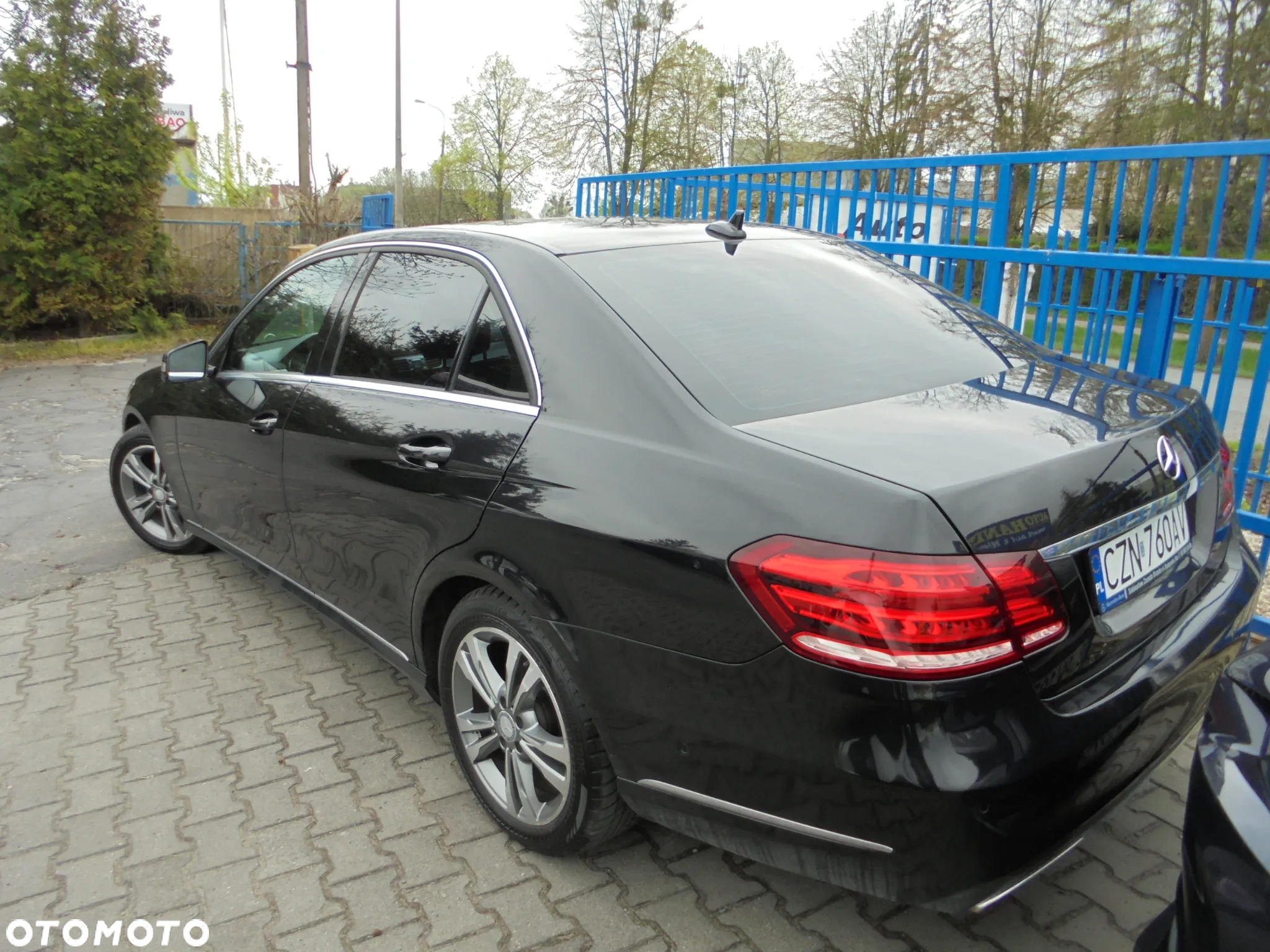 Mercedes-Benz Klasa E 220 BlueTEC BlueEFFICIENCY Edition 9G-TRONIC Avantgarde - 3