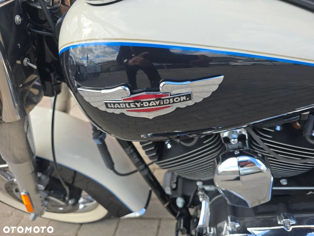 Harley-Davidson Softail Deluxe - 16