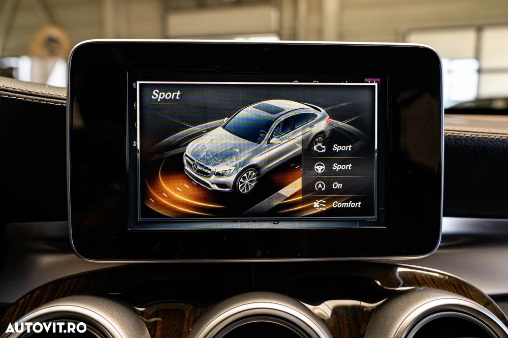 Mercedes-Benz GLC Coupe 220 d 4Matic 9G-TRONIC AMG Line - 17