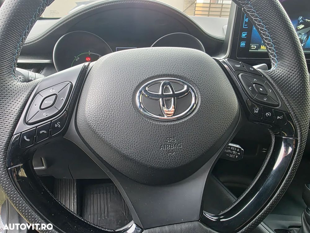 Toyota C-HR - 9