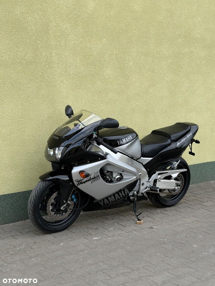 Yamaha Thunderace - 27