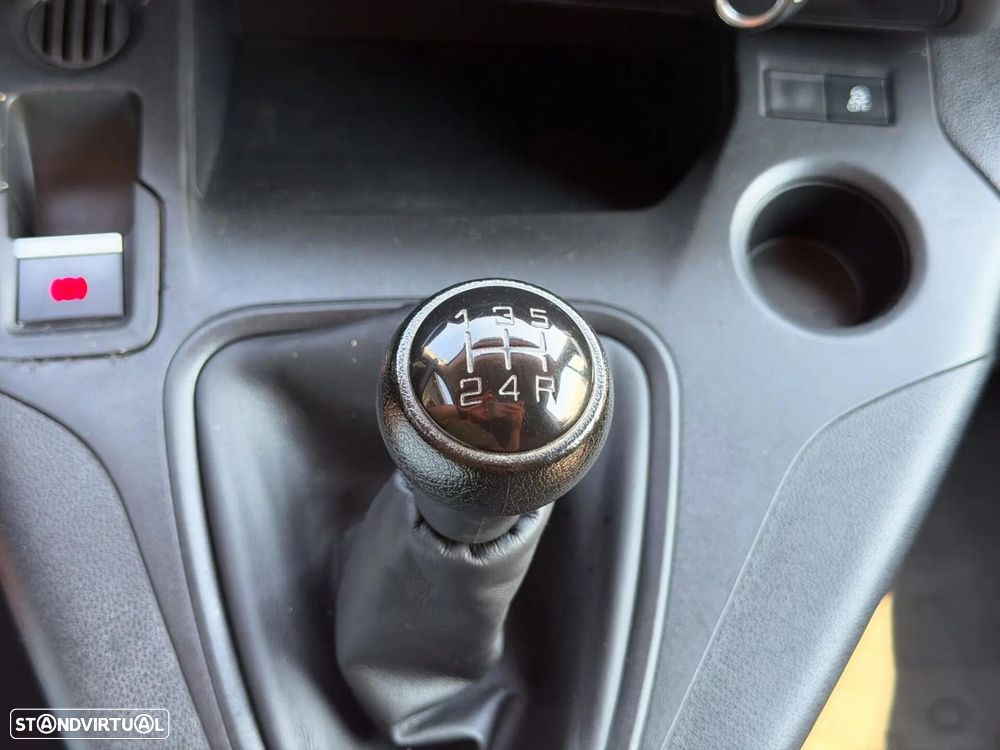 Peugeot Partner BlueHDi L2H1 - 19
