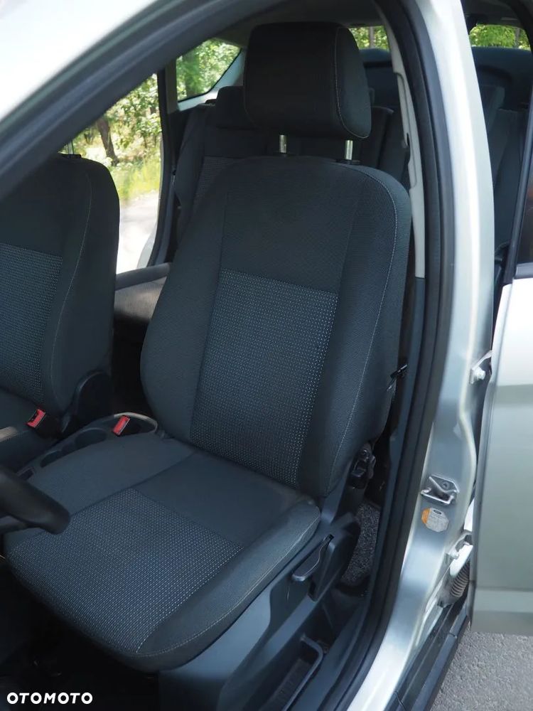Ford C-MAX 1.6 TDCi Start-Stop-System Champions Edition - 20