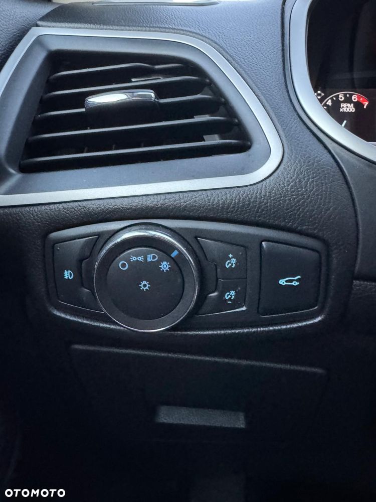 Ford Edge - 27