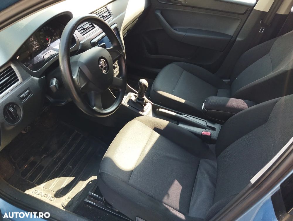 Skoda RAPID - 10